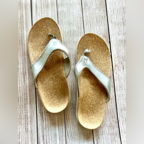 Spenco Flip Flops - Picture 1 of 3